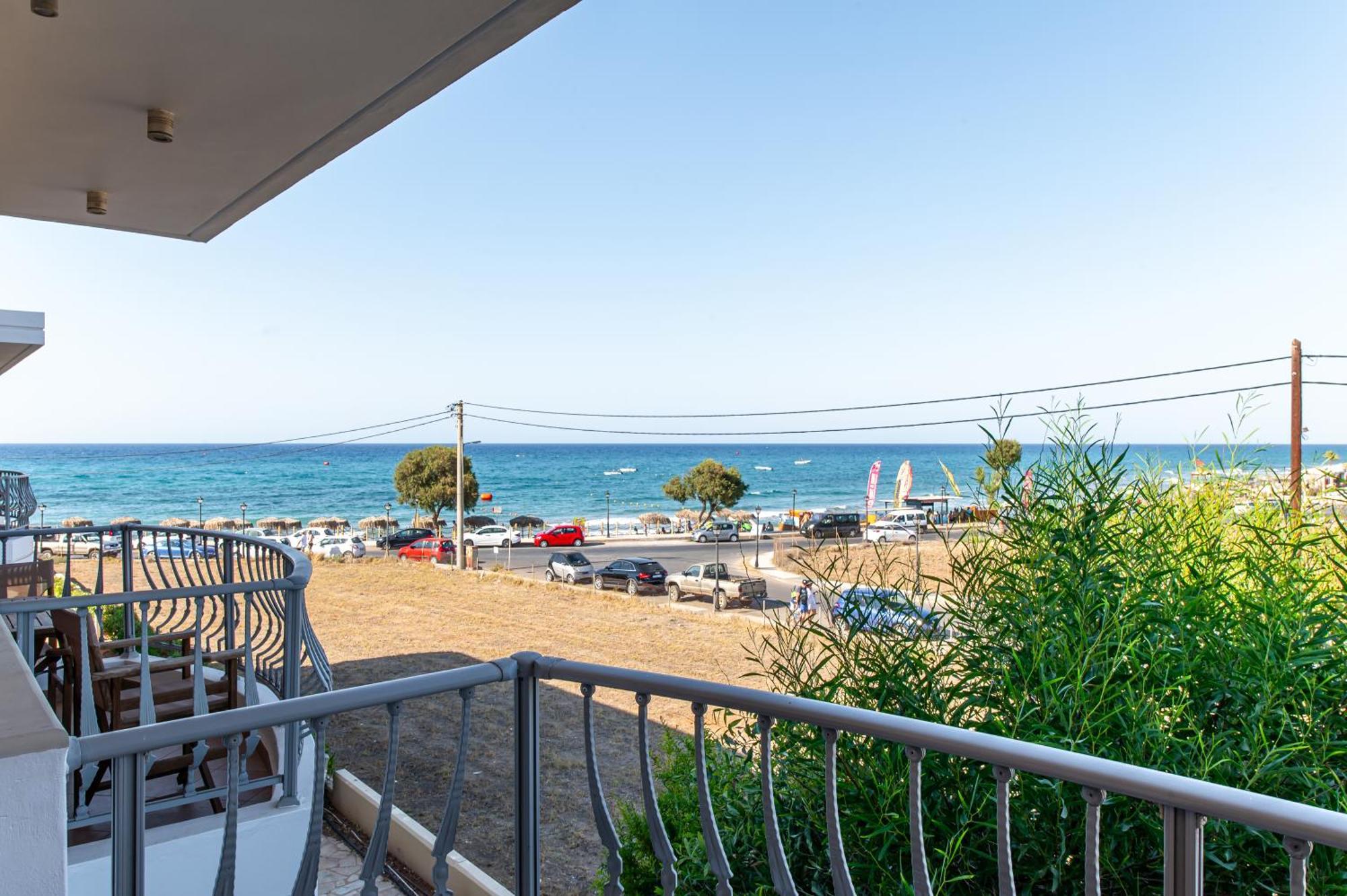 Kahlua Bay Apartments Hersonissos  Dış mekan fotoğraf